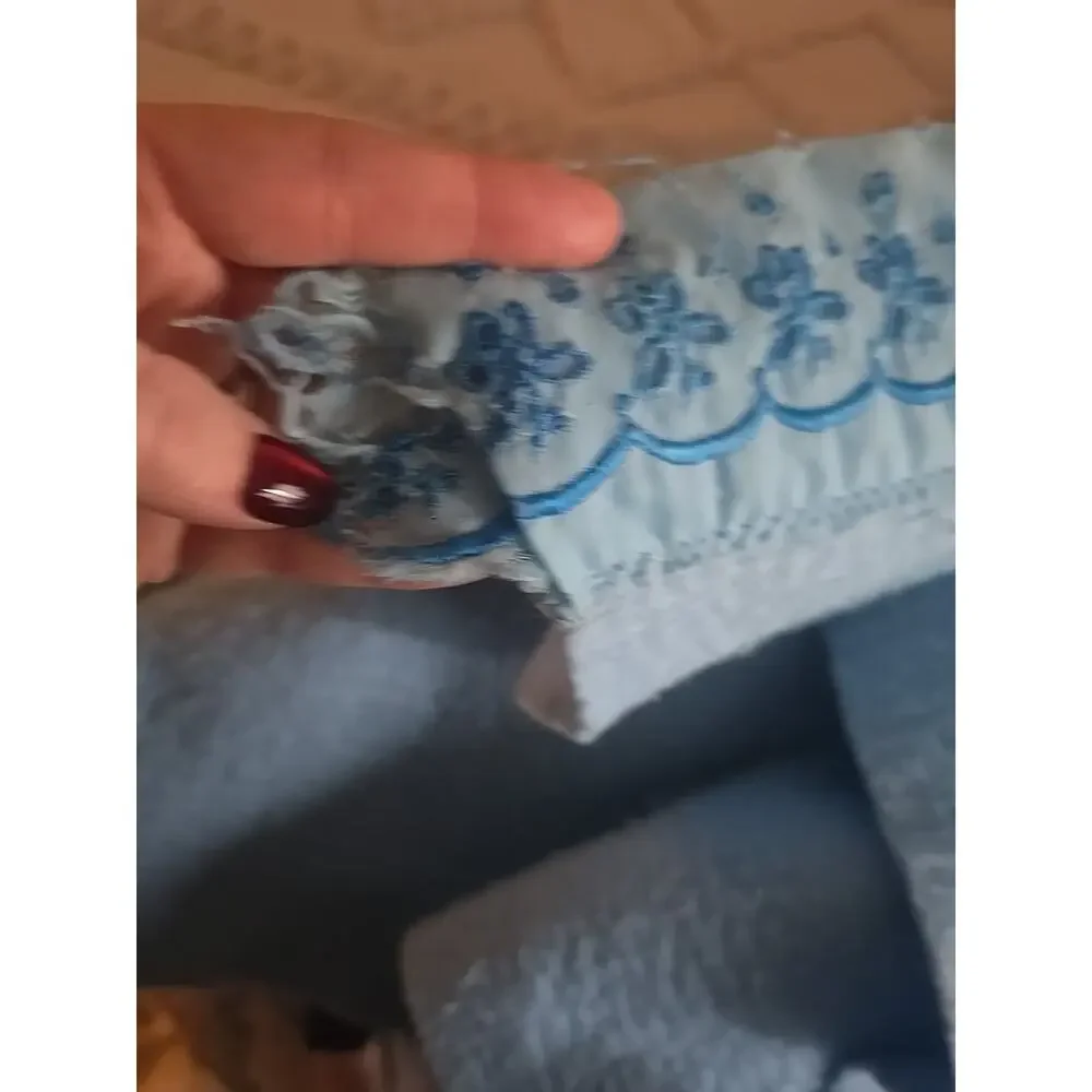 Vintage Blue Embroidered Floral Satin Trim Thermal‎ Bedding Bedspread Blanket